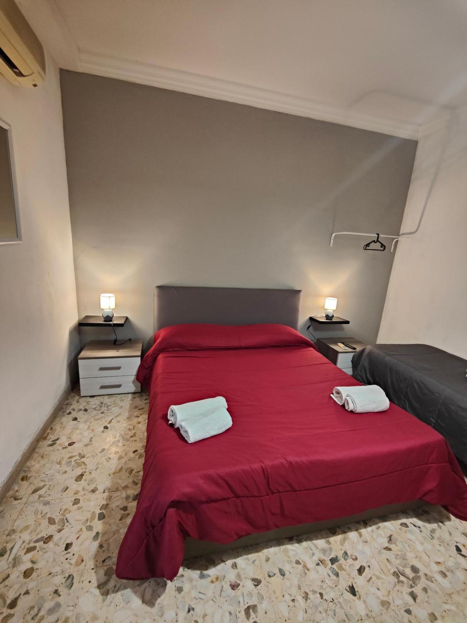 Etnea Gioeni House Suite Katania Pokój zdjęcie