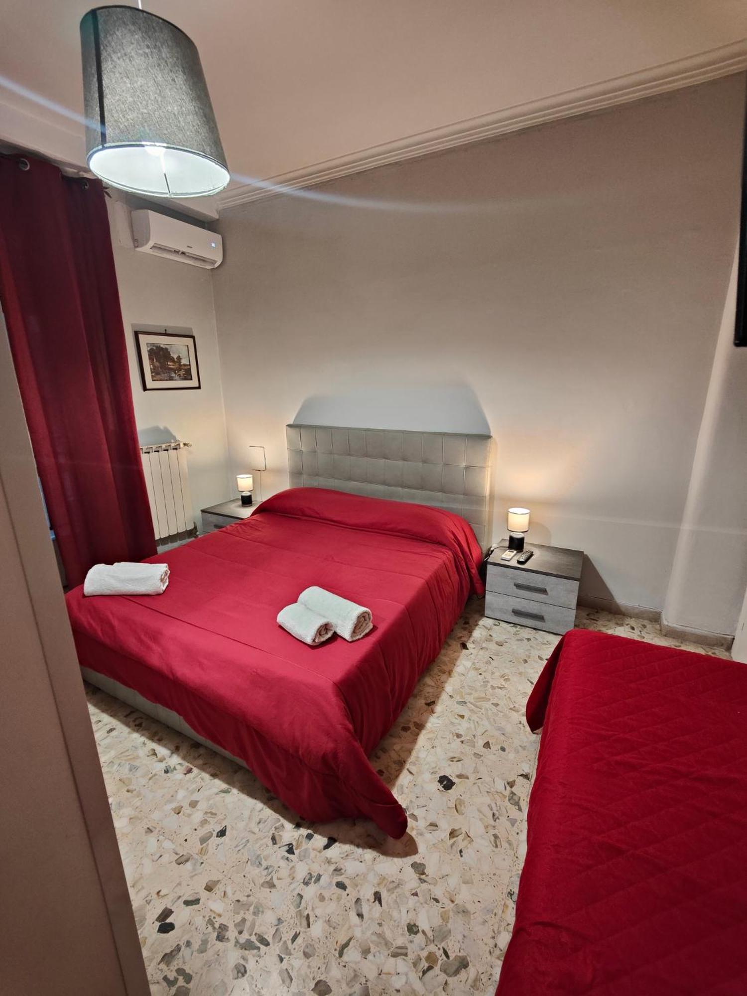 Etnea Gioeni House Suite Katania Pokój zdjęcie