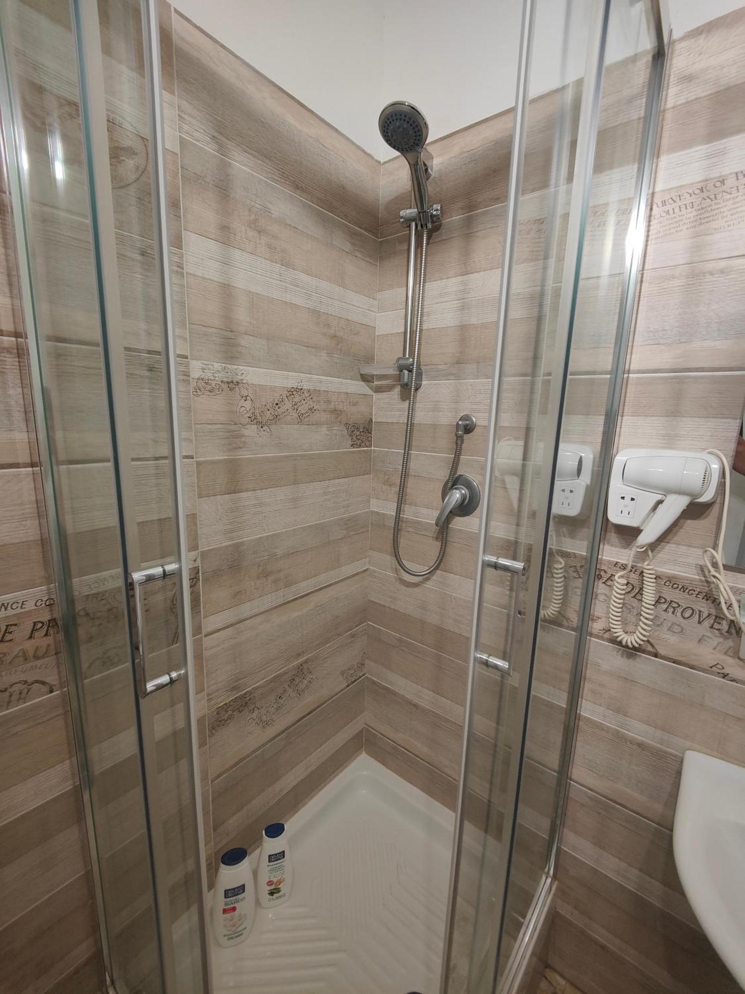 Etnea Gioeni House Suite Katania Pokój zdjęcie